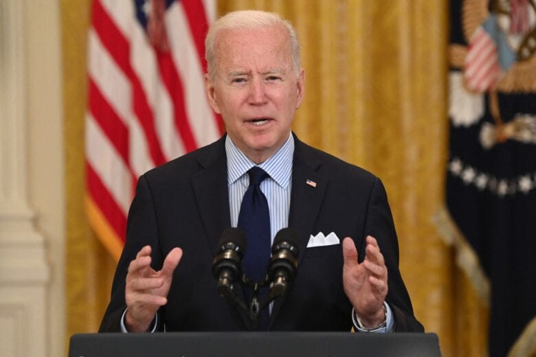 US Senators Urge Biden To Get China's Wine Tariffs Lifted