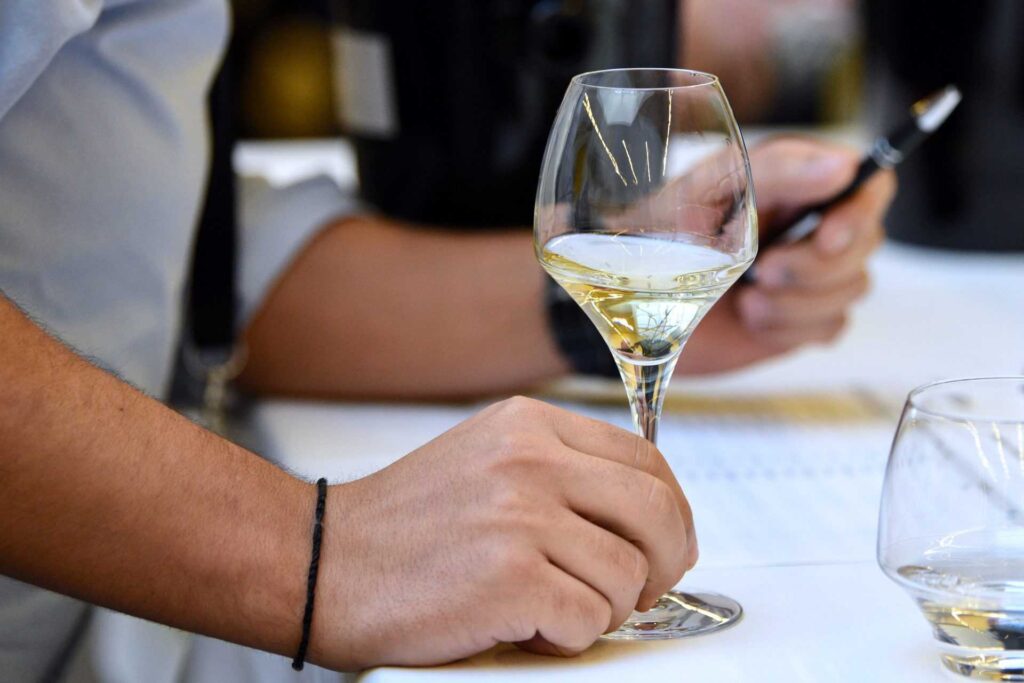 Le Mondial des Vins Blancs Strasbourg Receives First Sample Entry From Japan